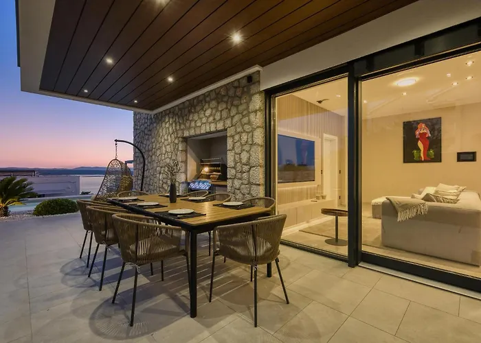 Stunning In Semesterbostad Crikvenica