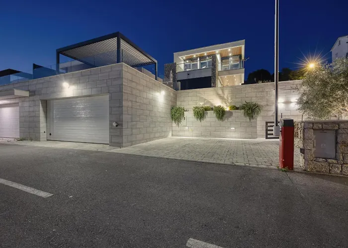 Semesterbostad Stunning In *