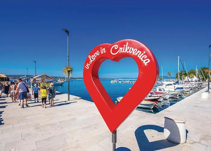 Stunning In Semesterbostad Crikvenica